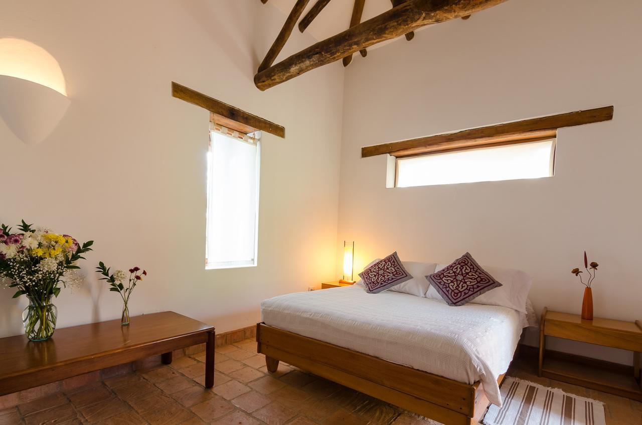 Hostal Casa Del Arte Robles Luaran gambar