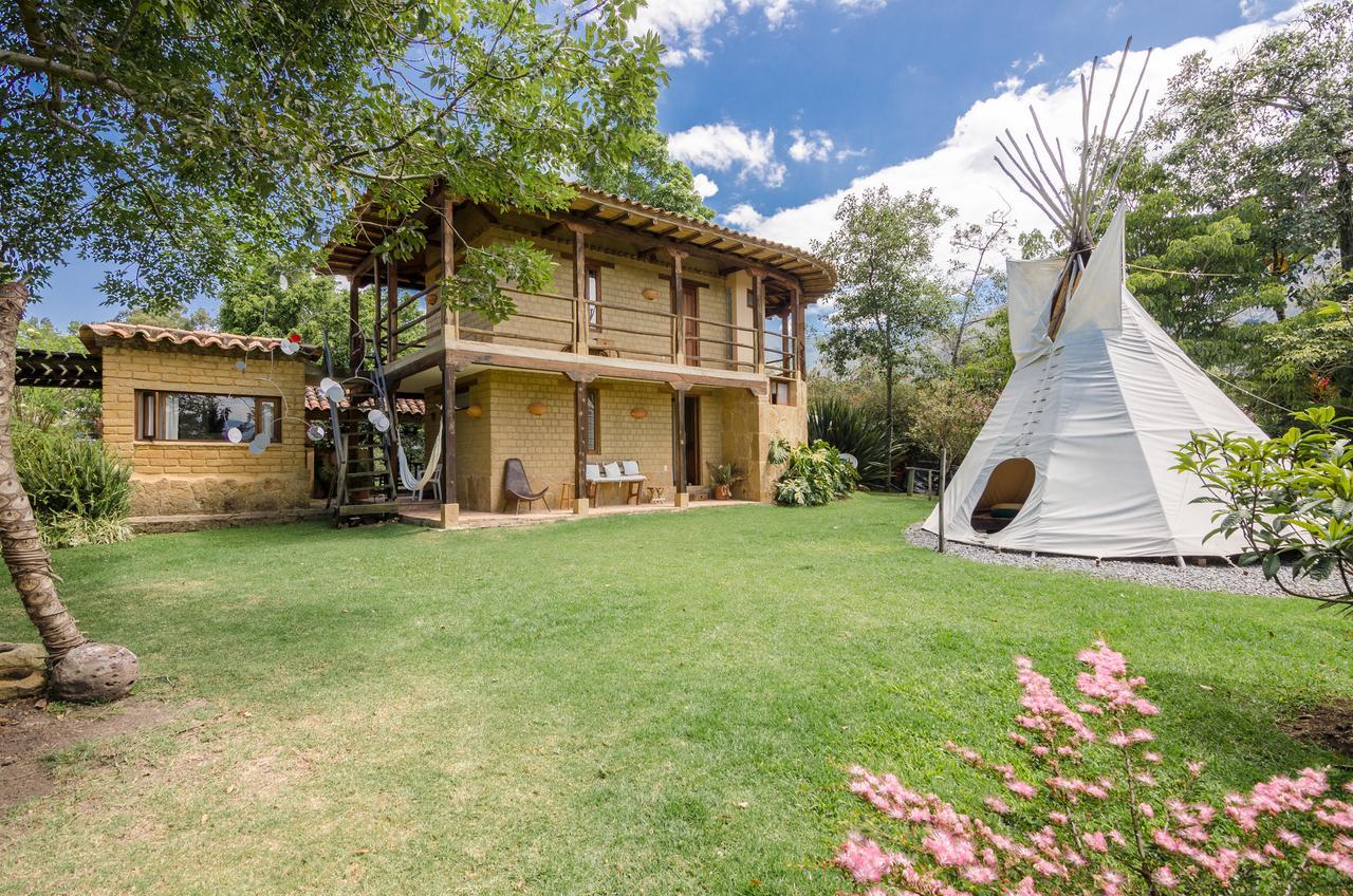 Hostal Casa Del Arte Robles Luaran gambar