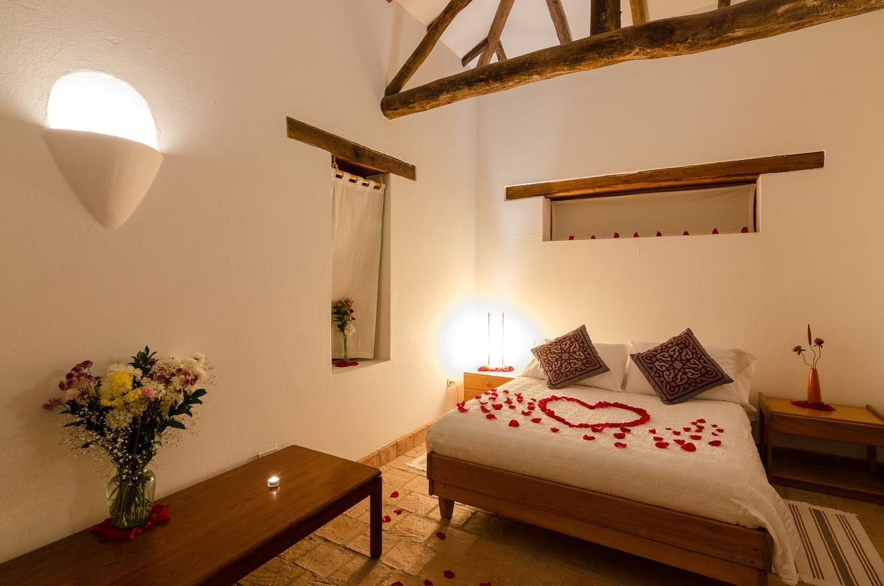 Hostal Casa Del Arte Robles Luaran gambar